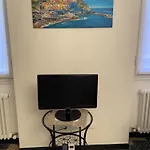 Casa Dante - *