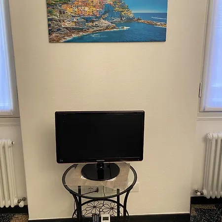 Casa Dante - *
