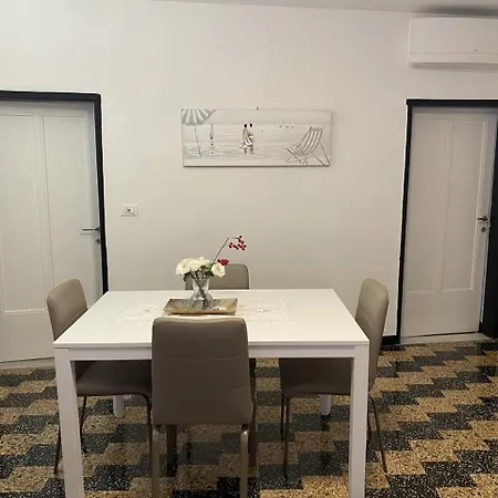 Apartmán Casa Dante - *