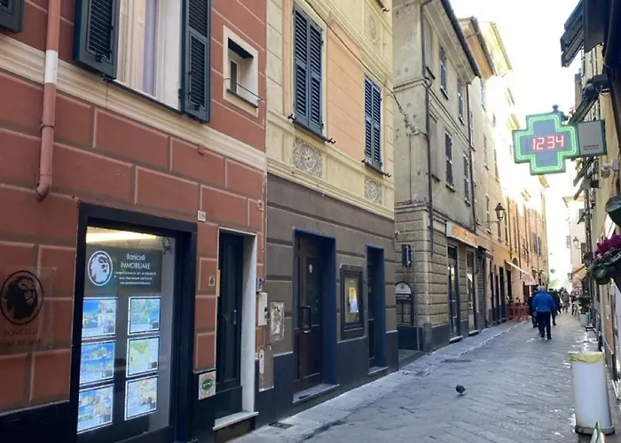Casa Dante - *